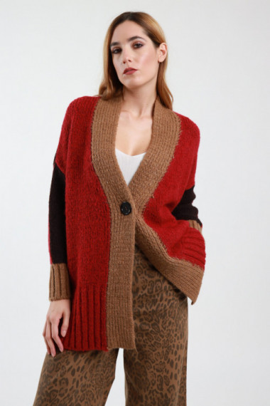 Strickjacke mit einem Knopf