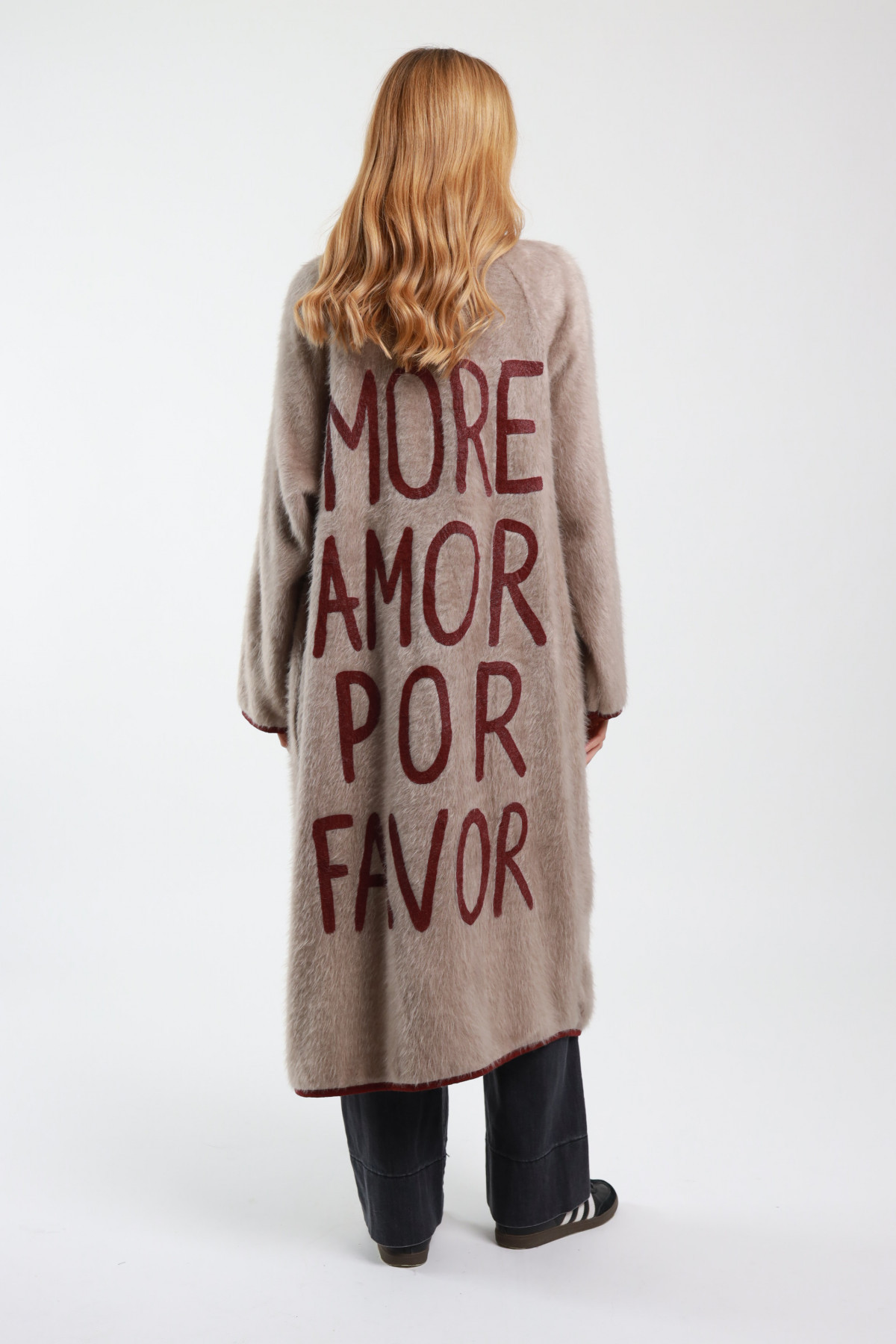 Spolverino Lungo "More Amor Por Favor"