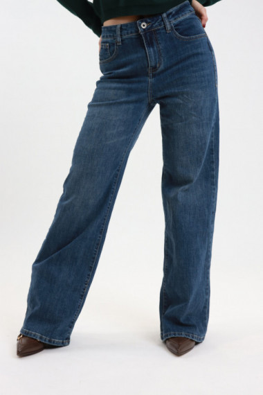 Straight Leg Jeans