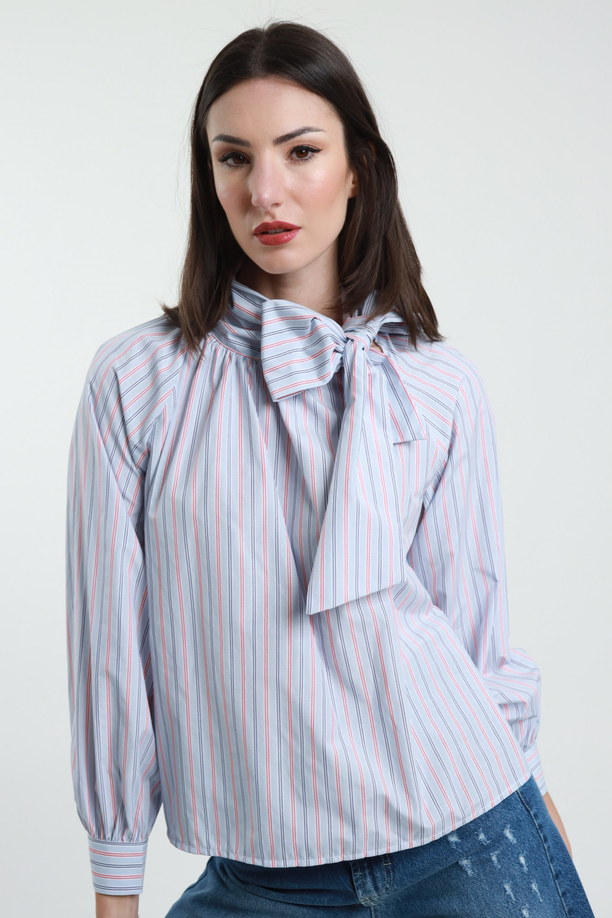 Camicia Gessata con Fiocco