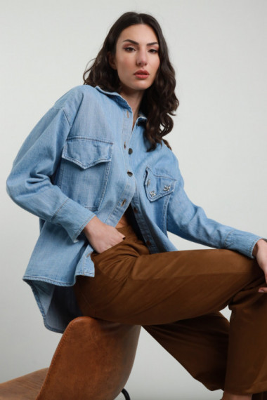 Over denim shirt