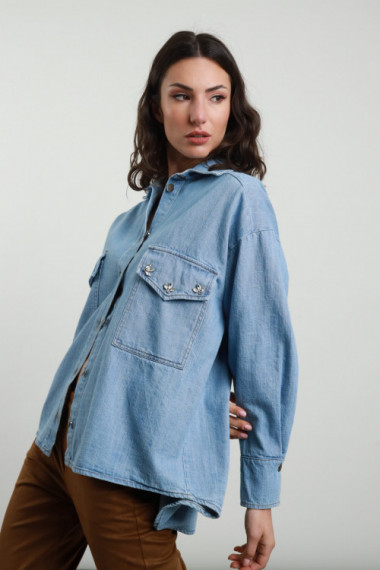 Over denim shirt