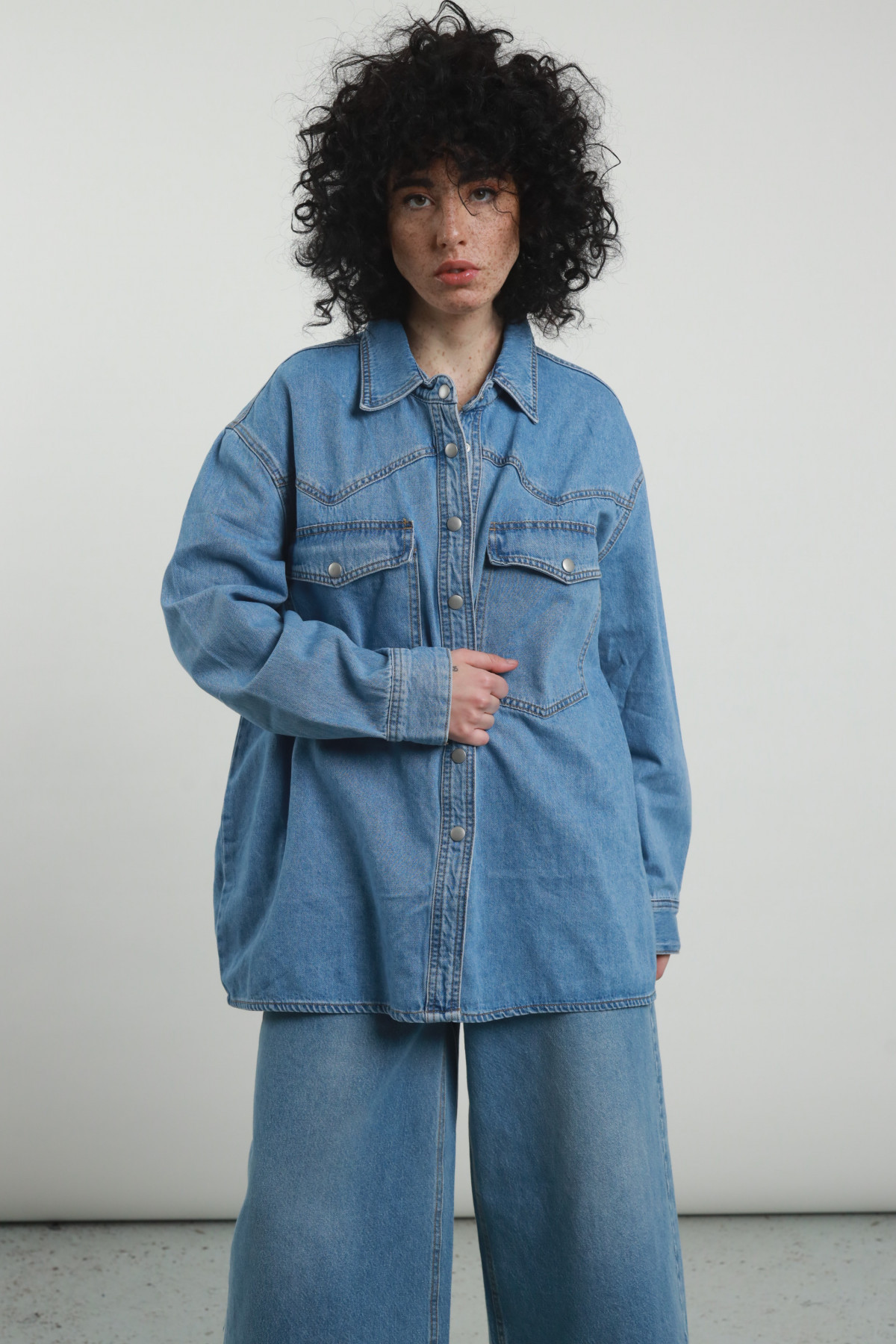 Camicia Over Denim