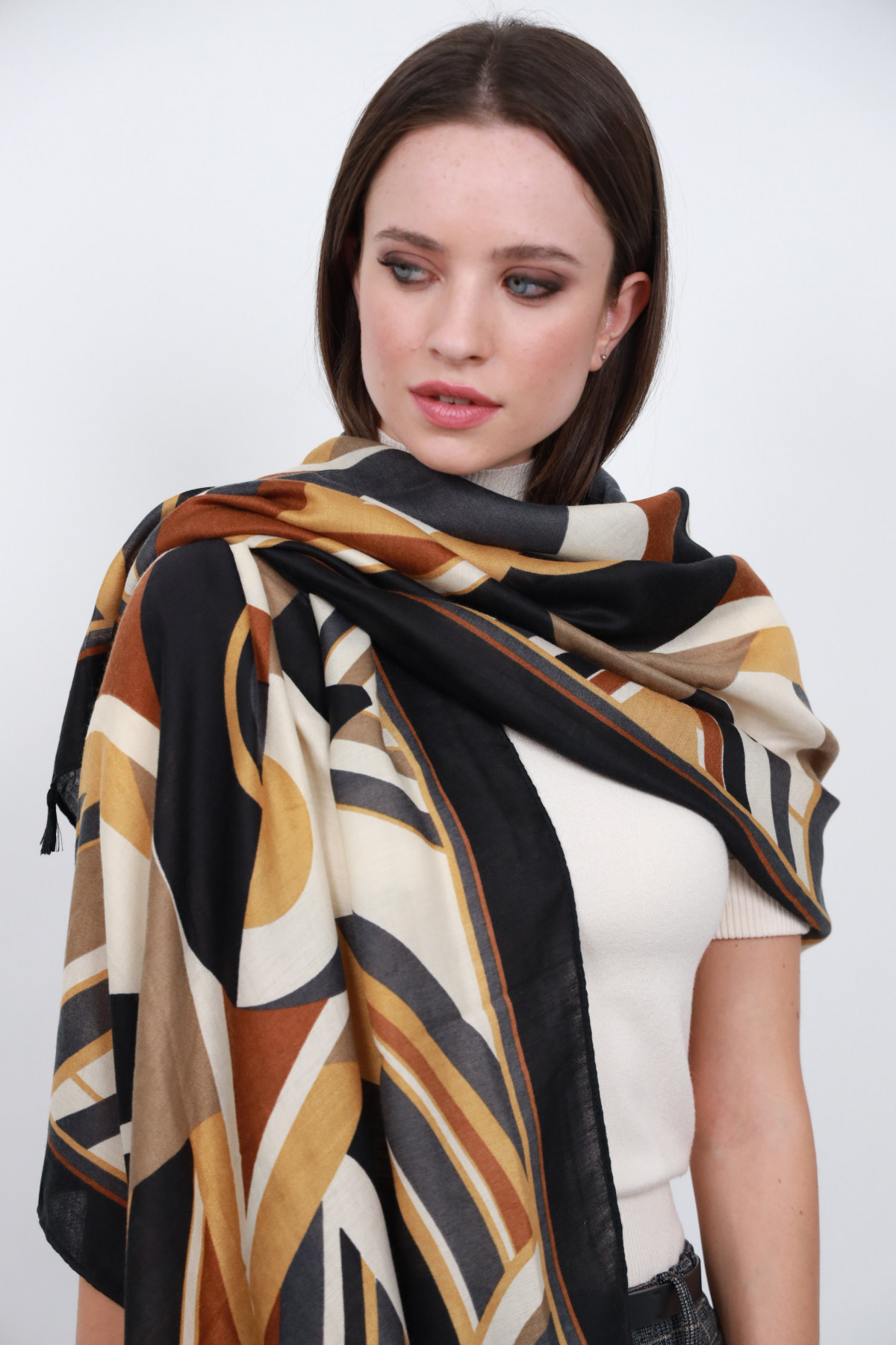 Patterned stole