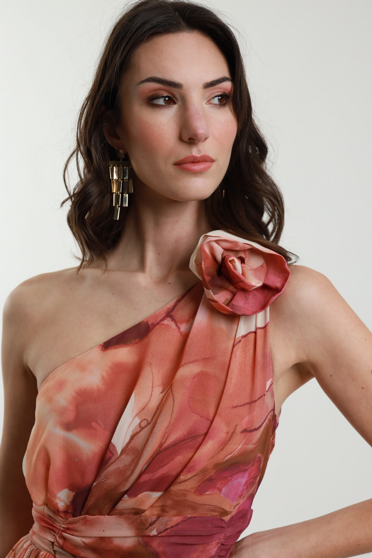 One-Shoulder-Kleid