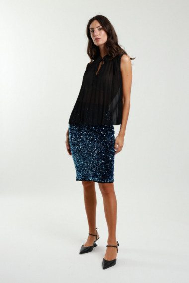 Midi skirt in sequins