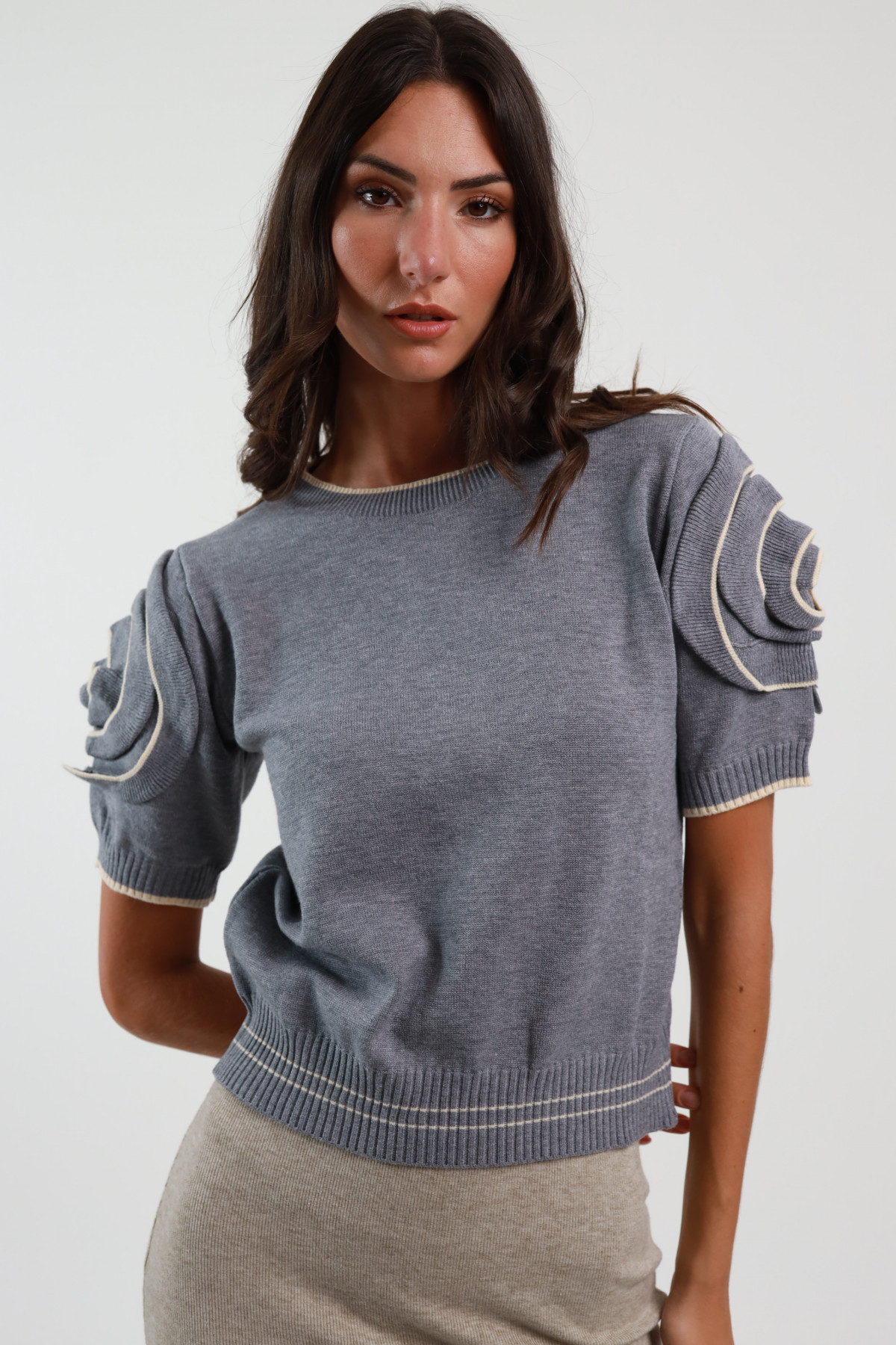 Half Sleeve Pullover with Rose