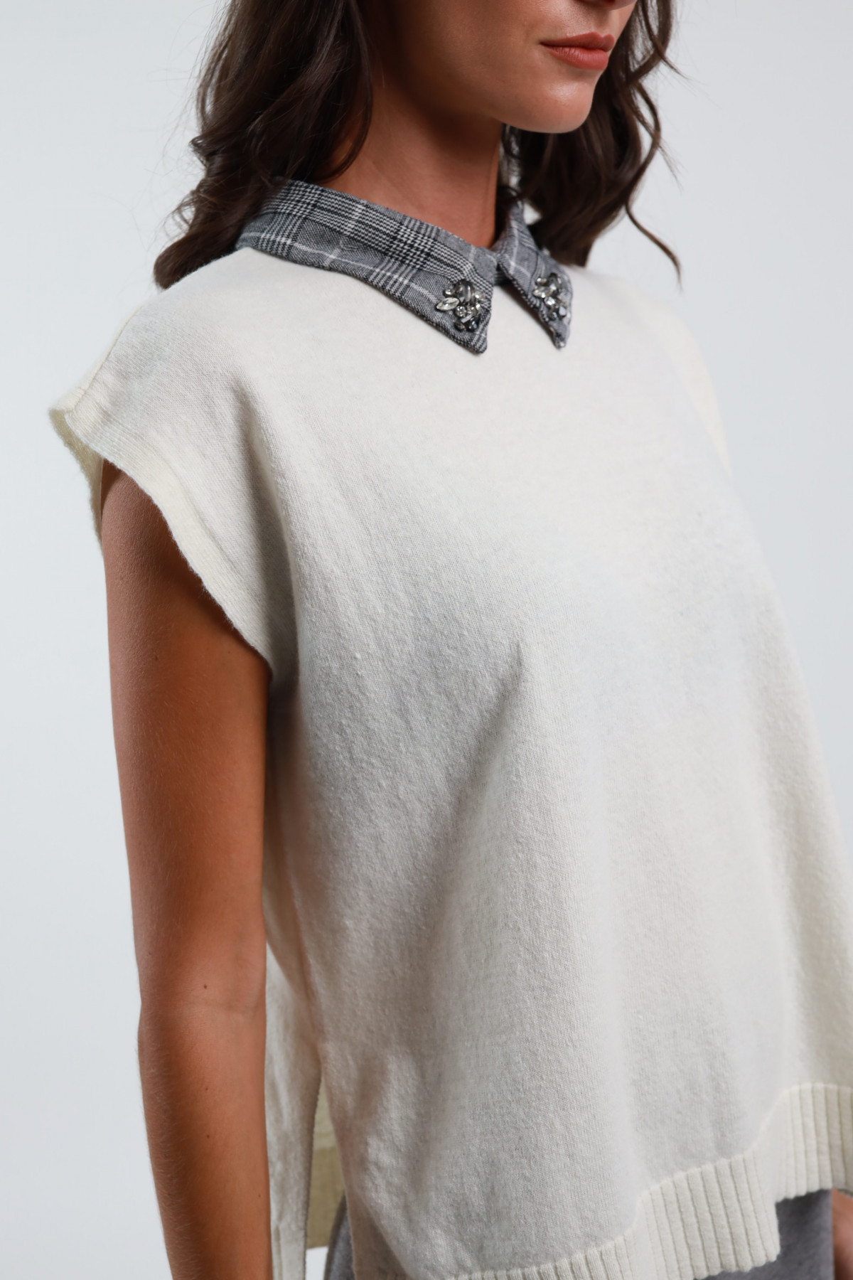 Half Sleeve Pullover with Collar