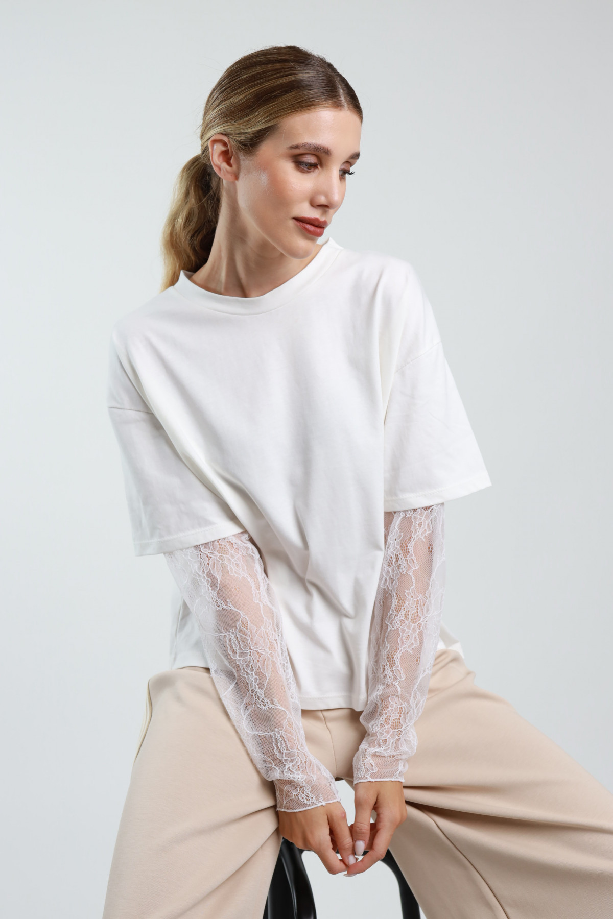 T-shirt Over con Maniche in Pizzo