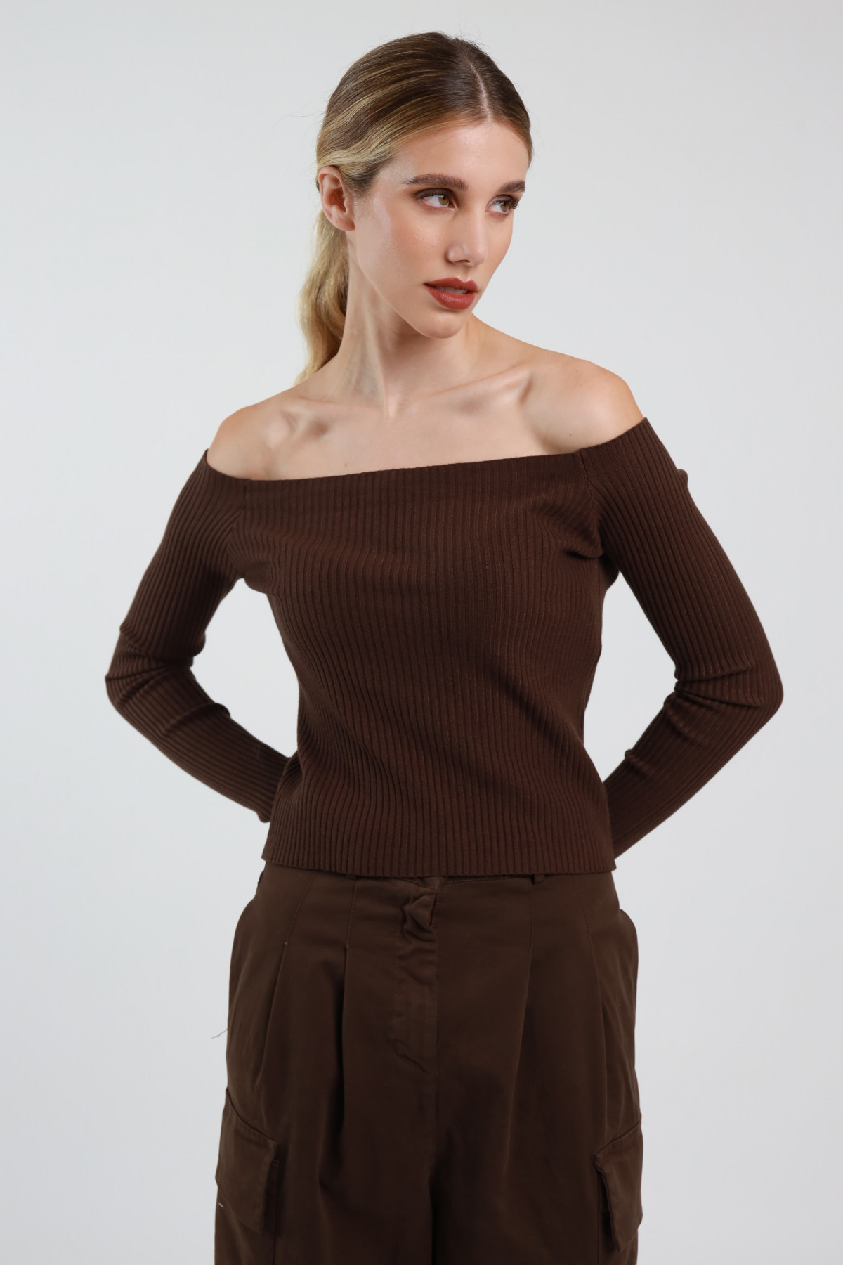 Schulterfreier Pullover